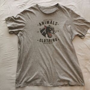 Arm The Animals Men’s Short-Sleeve Graphic Tee in Light Gray with Panther